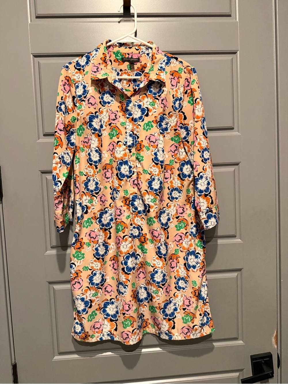 Banana Republic 3/4 Sleeve Peach Floral Shirt/Button Up Dress 12